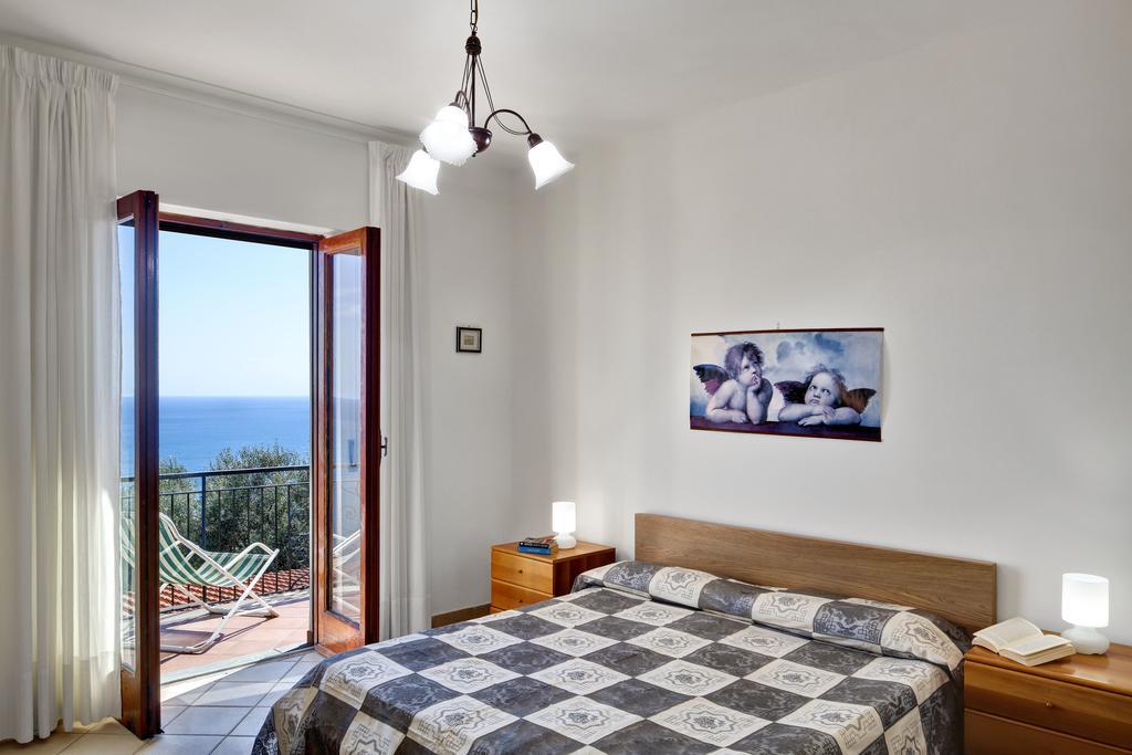 Marina del Cantone Matisse Nerano By Gocce 아파트 객실 사진