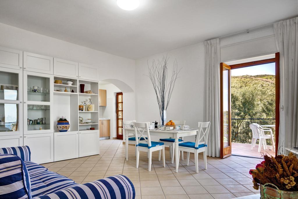 Marina del Cantone Matisse Nerano By Gocce 아파트 객실 사진